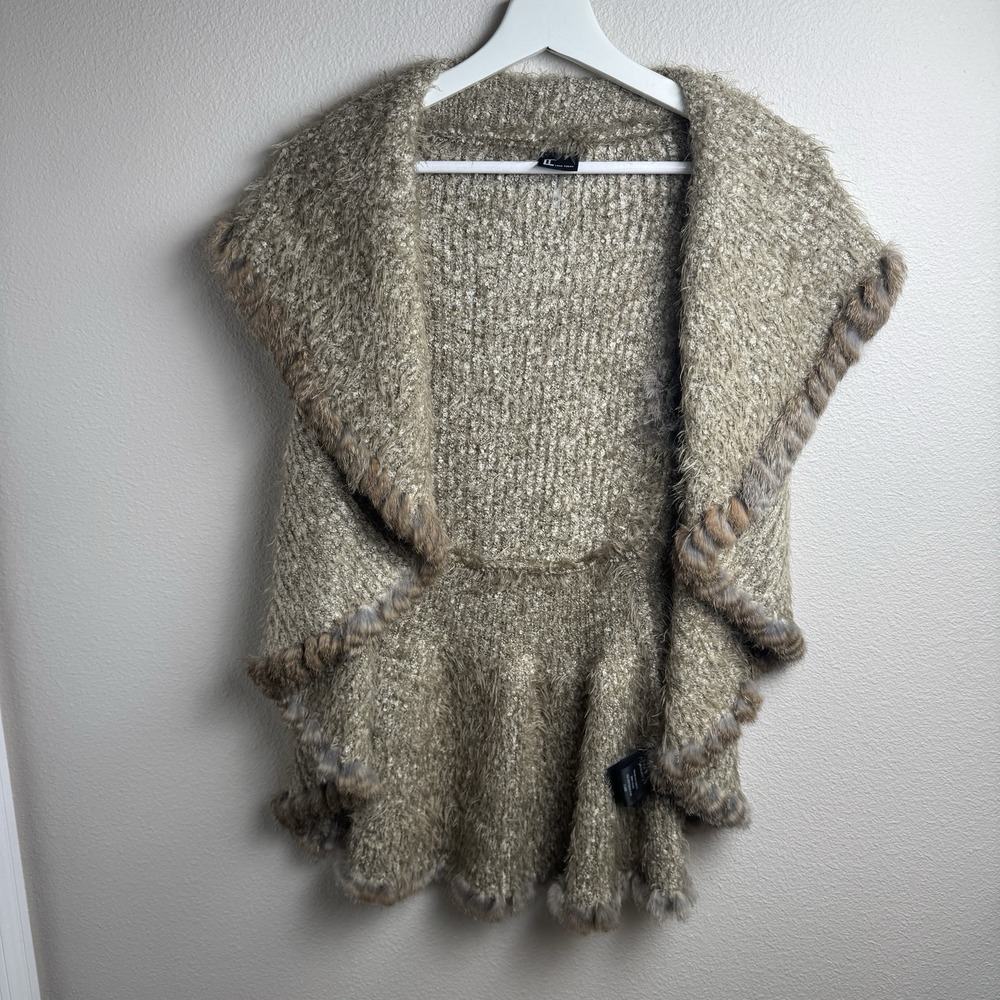 Love Token Vest Size XS Womens Rabbit Fur Trim Beige Cozy Soft Luxe Sweater